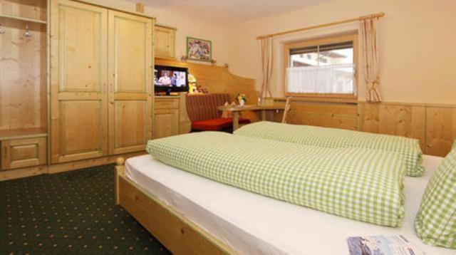Gaestehaus Veit Fiegl Зёльден Номер фото